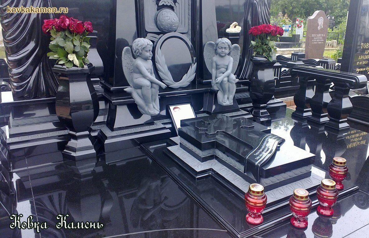 Памятники из гранита Троекуровское кладбище